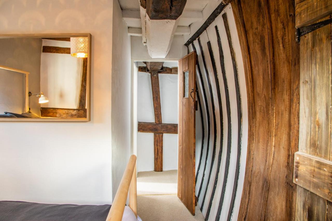 3 Masons Court The Oldest House In Stratford Upon Avon, Warwickshire.ヴィラ エクステリア 写真