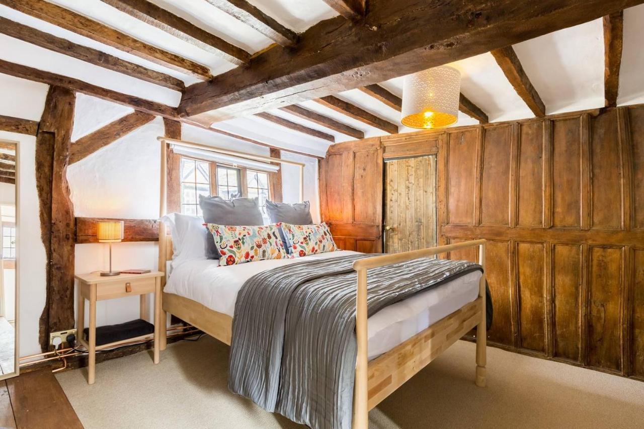 3 Masons Court The Oldest House In Stratford Upon Avon, Warwickshire.ヴィラ エクステリア 写真